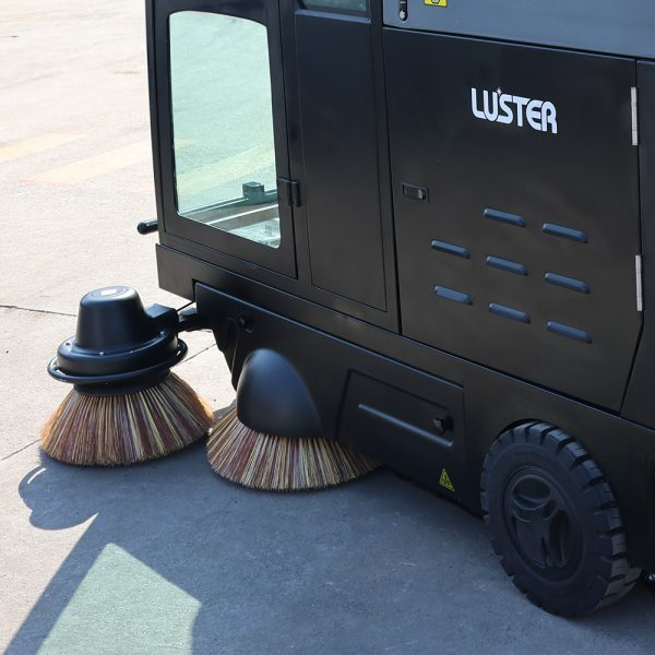 BARREDORA LUSTER HOMBRE A BORDO BATERÍA 5500W 8V 150A A88 (NO INCLUYE BATERIA NI CARGADOR) - Imagen 3