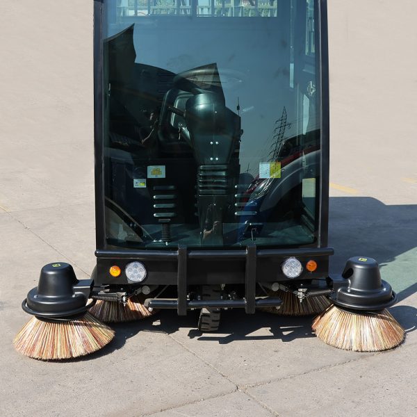 BARREDORA LUSTER HOMBRE A BORDO BATERÍA 5500W 8V 150A A88 (NO INCLUYE BATERIA NI CARGADOR) - Imagen 4